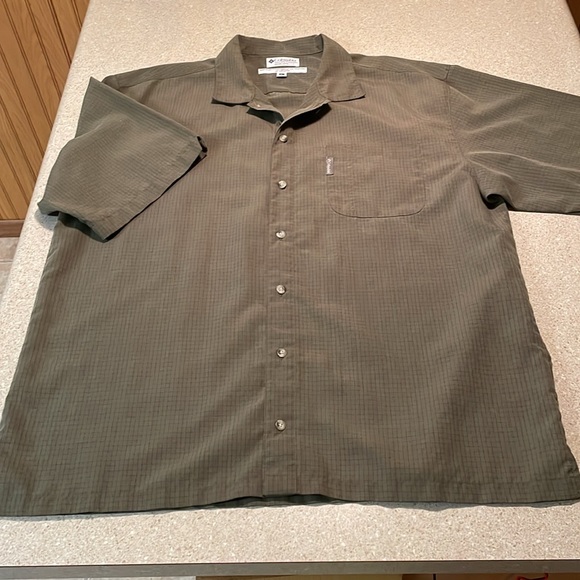 Columbia Rapid Rivers Short Sleeve Shirt - Picture 1 of 5